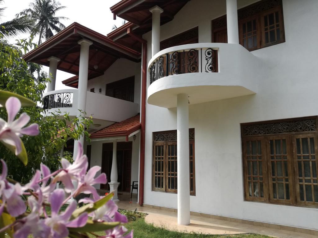 Golden Beach Rest Hotell Tangalle Eksteriør bilde